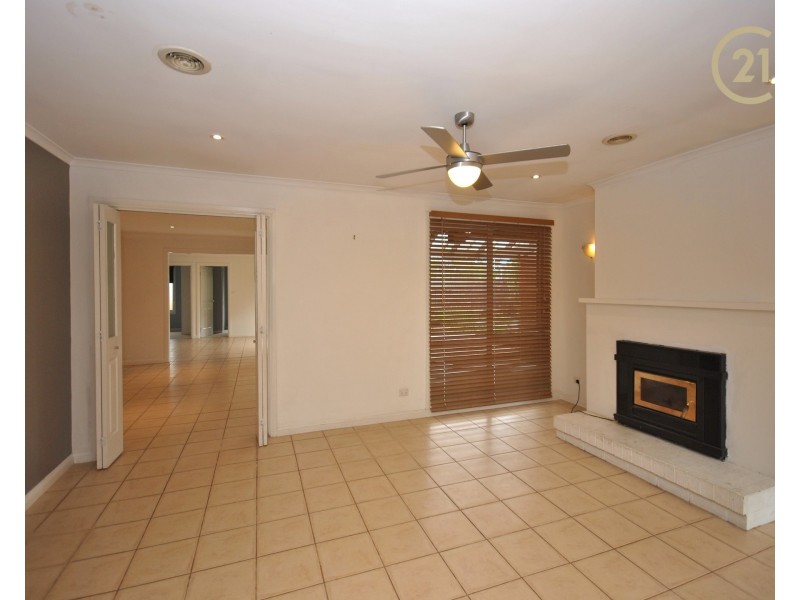 18 Tyntynder Close, Berwick VIC 3806