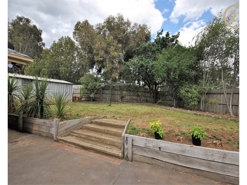 18 Tyntynder Close, Berwick VIC 3806