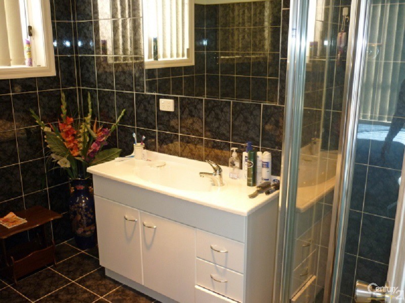 4 Nockolds Crescent, Noble Park VIC 3174