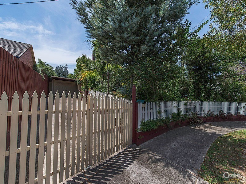 4 Blossom Drive, Doveton VIC 3177