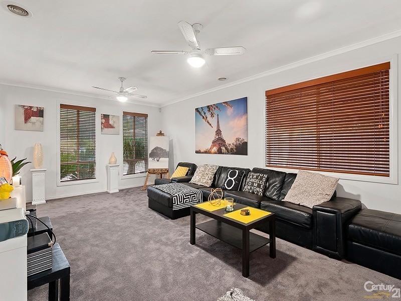 57 William Road, Berwick VIC 3806