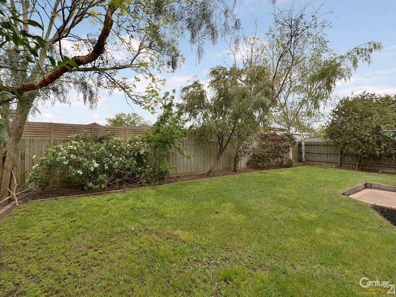 5 Peveril Court, Narre Warren VIC 3805