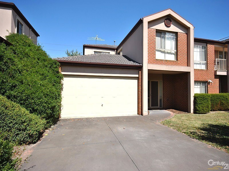 20/12 Grant Close, Berwick VIC 3806