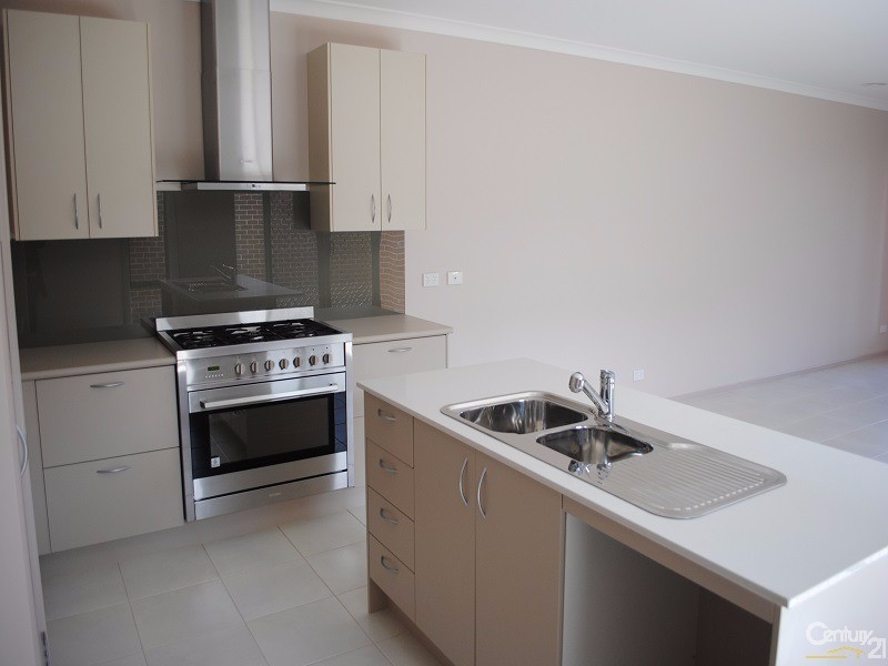 3 Pimpernel Place, Cranbourne North VIC 3977