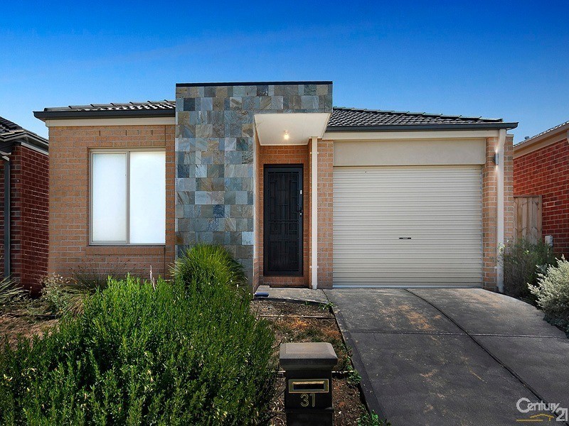 31 Paxford Drive, Cranbourne North VIC 3977