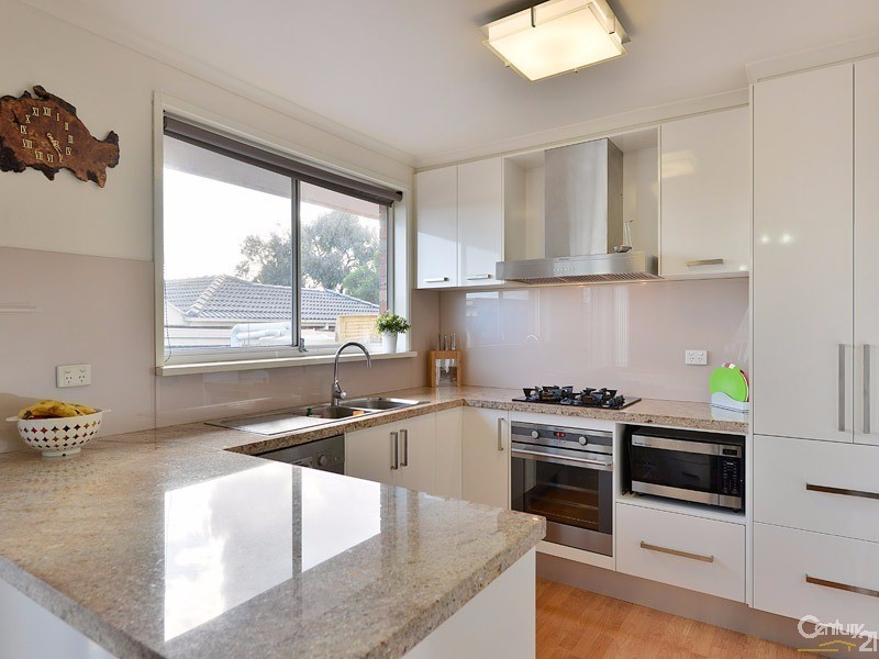 1 Barondi Avenue, Narre Warren VIC 3805