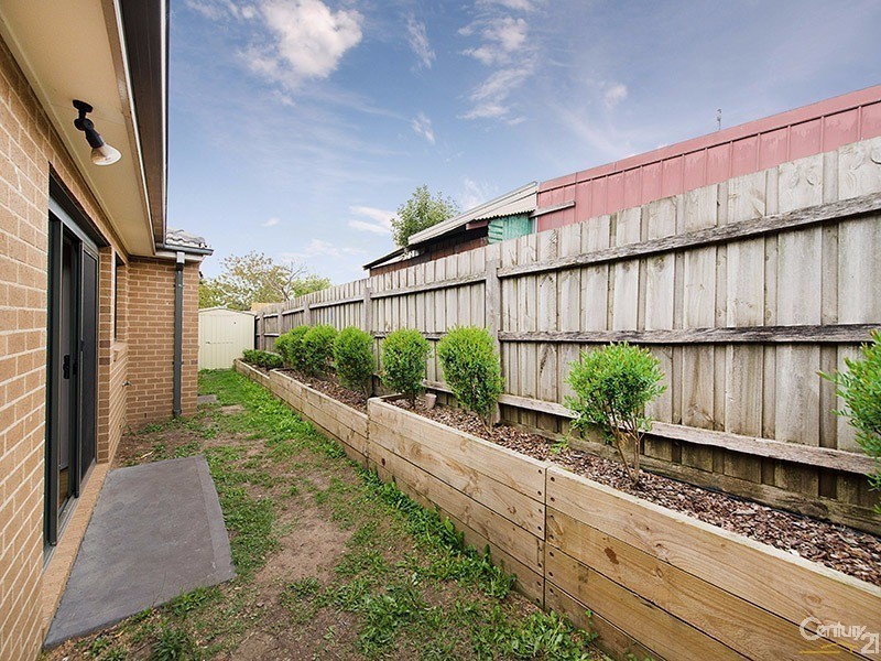 2/16 Alexander Street, Hallam VIC 3803