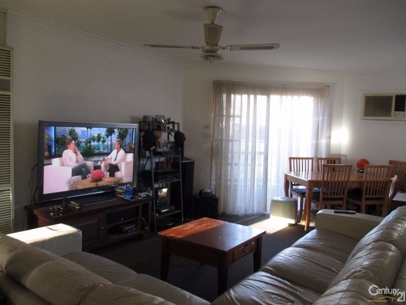 3/160 McFees Road, Dandenong North VIC 3175