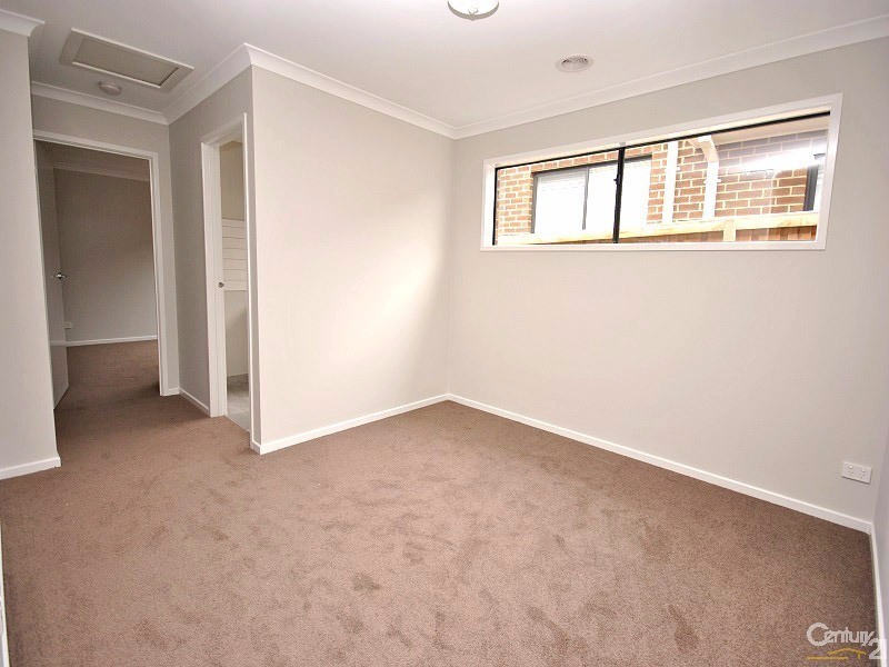 7 Chiswick Street, Officer VIC 3809