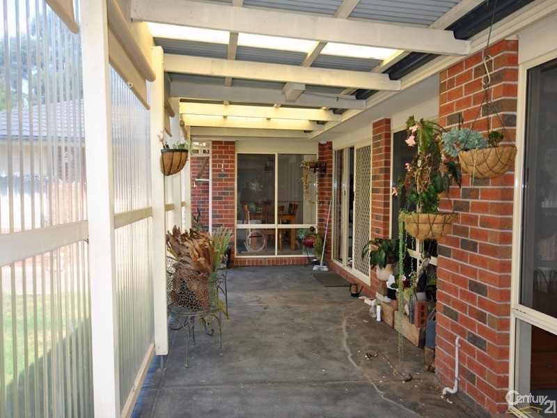 3 Lisson Court, Berwick VIC 3806