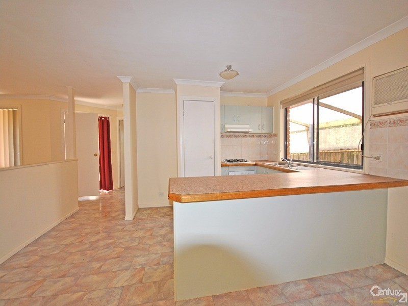 8 Nita Close, Narre Warren VIC 3805