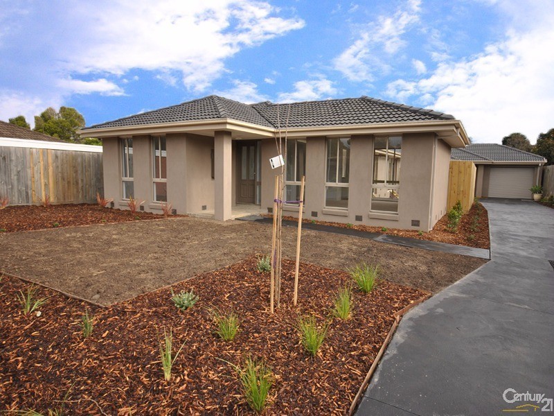 1 Greystoke Court, Berwick VIC 3806