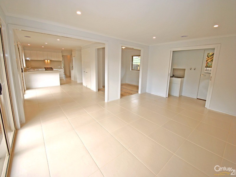 1 Greystoke Court, Berwick VIC 3806