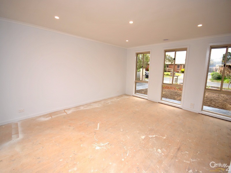 1 Greystoke Court, Berwick VIC 3806