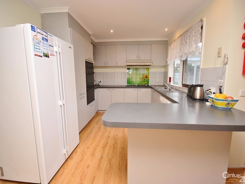 18 Harwood Court, Berwick VIC 3806