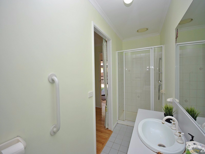 18 Harwood Court, Berwick VIC 3806