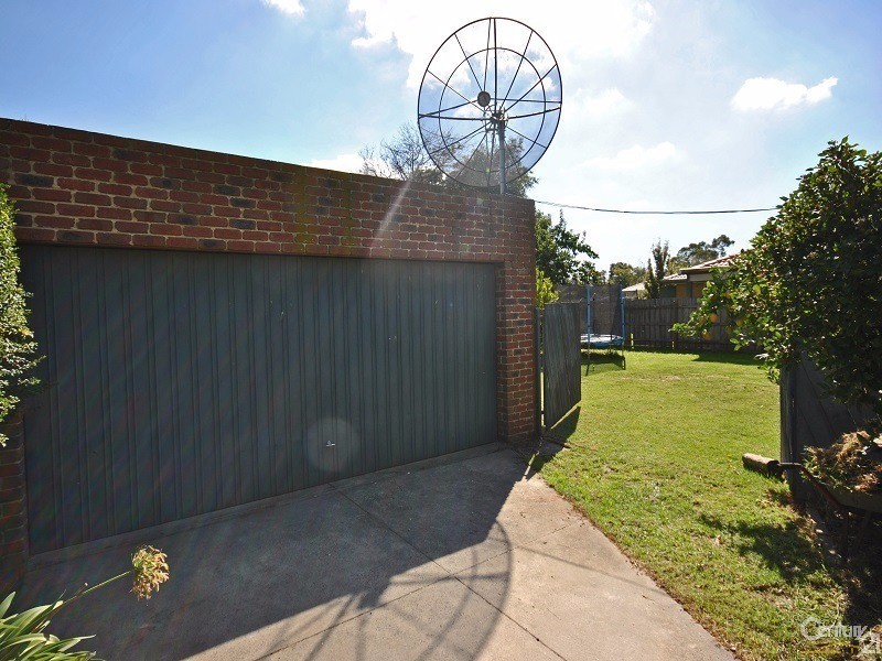 18 Harwood Court, Berwick VIC 3806