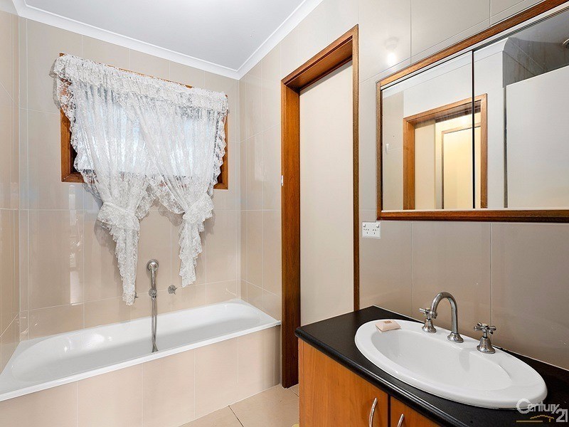 3 Marjoram Close, Hallam VIC 3803