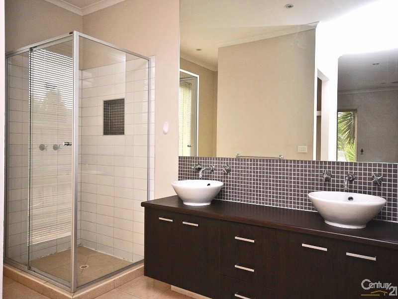 1 Delacy Court, Narre Warren South VIC 3805