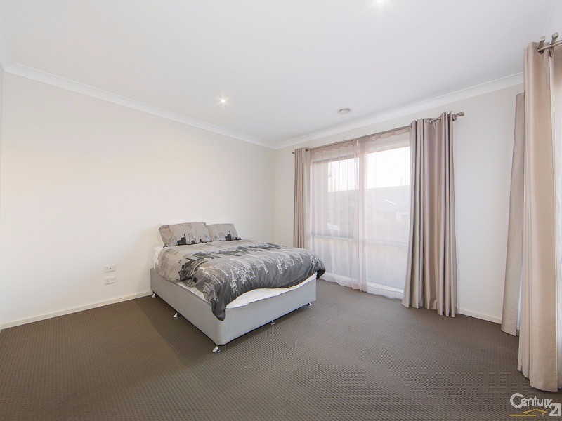 34 Meridian Circuit, Berwick VIC 3806