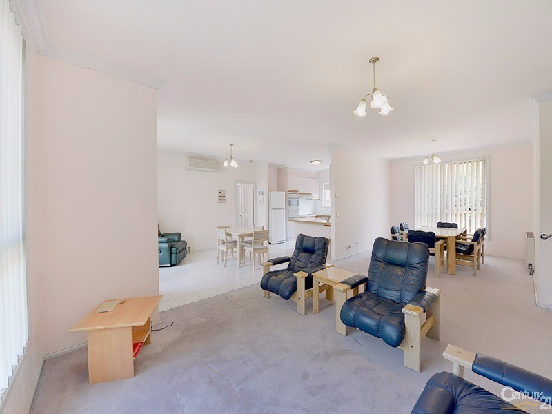 111 Telford Drive, Berwick VIC 3806