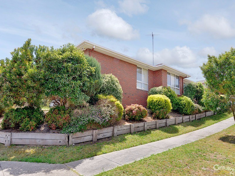 111 Telford Drive, Berwick VIC 3806