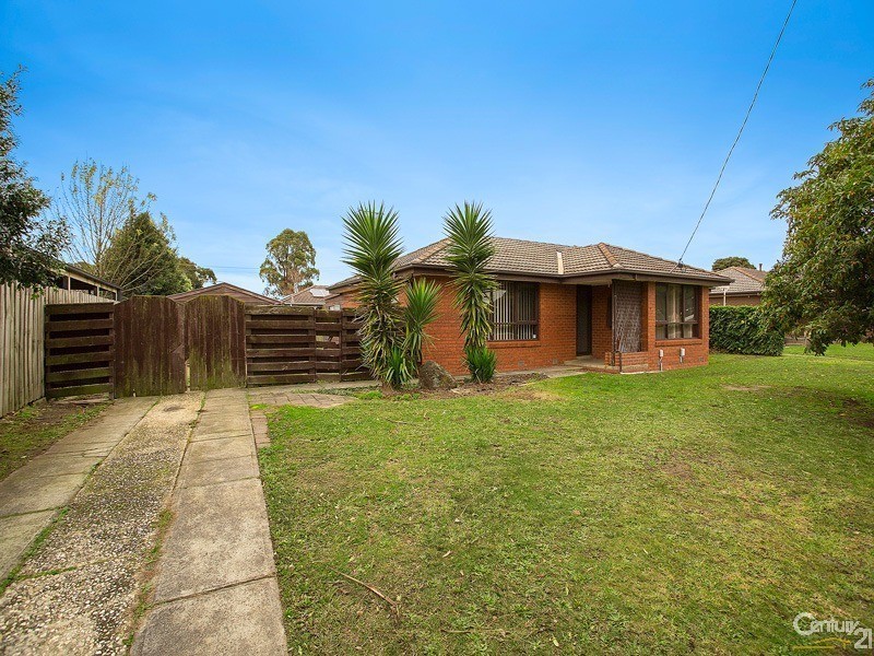 10 Monahans Road, Cranbourne VIC 3977