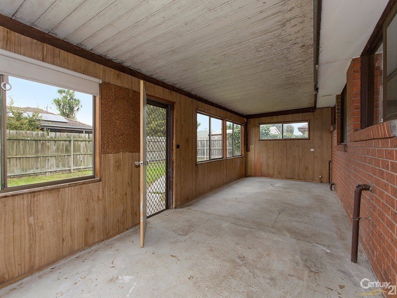 10 Monahans Road, Cranbourne VIC 3977