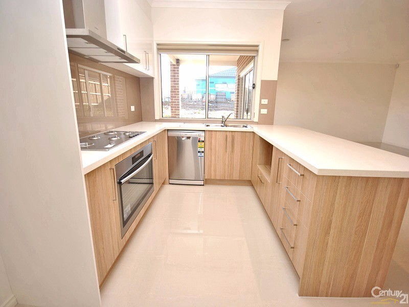 14 Corinda Street, Clyde North VIC 3978