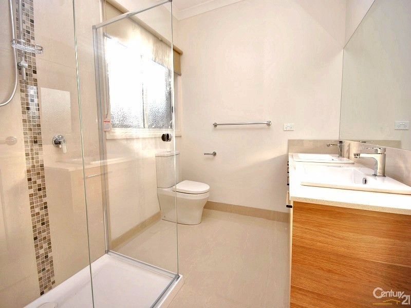 14 Corinda Street, Clyde North VIC 3978