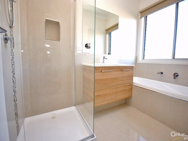 14 Corinda Street, Clyde North VIC 3978