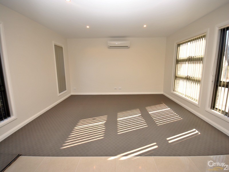 2/14A Webster Street, Dandenong VIC 3175