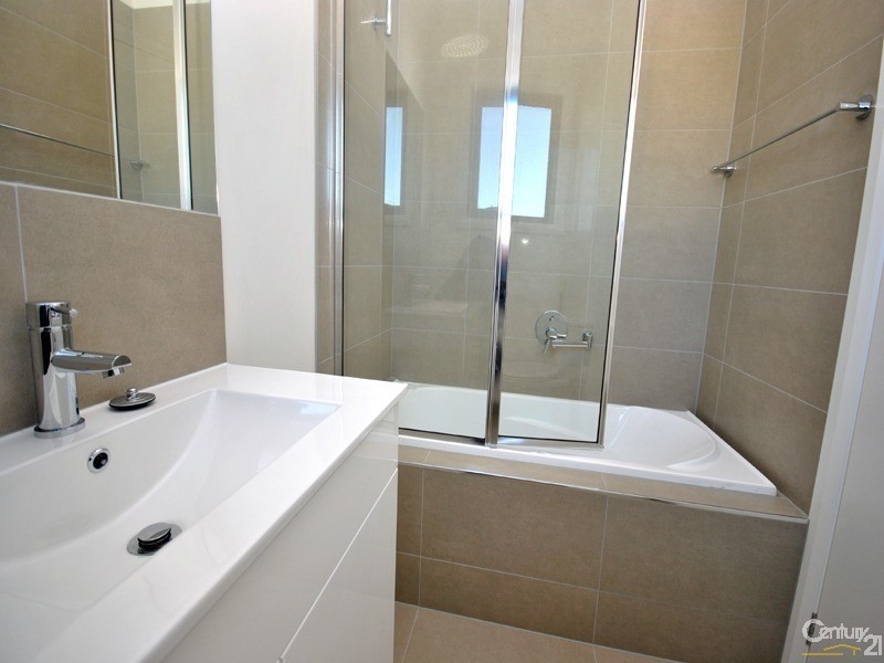 2/14A Webster Street, Dandenong VIC 3175