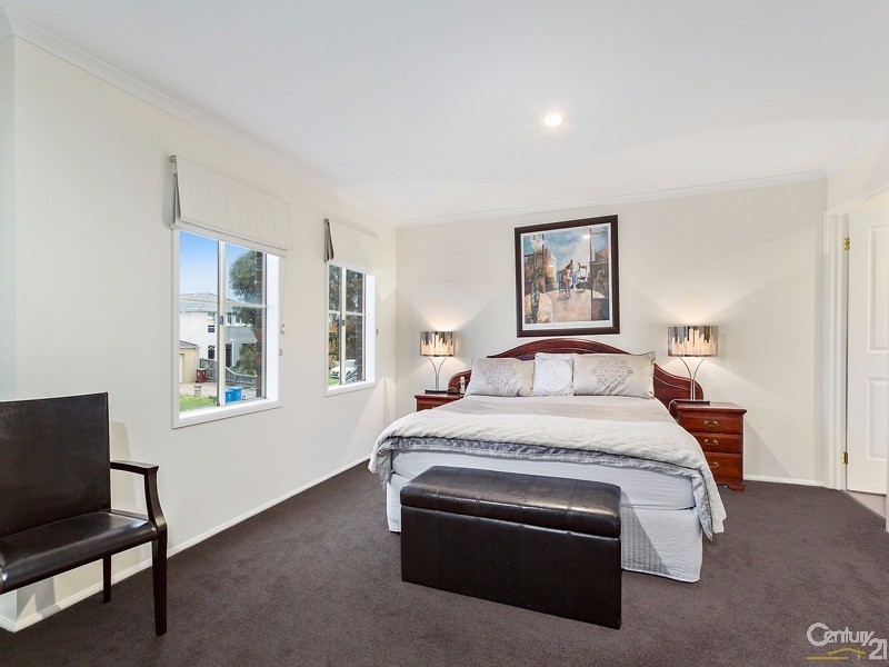 22 Napier Way, Narre Warren South VIC 3805