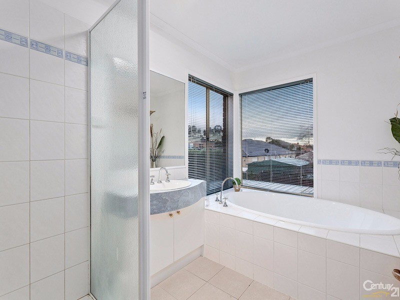 22 Napier Way, Narre Warren South VIC 3805