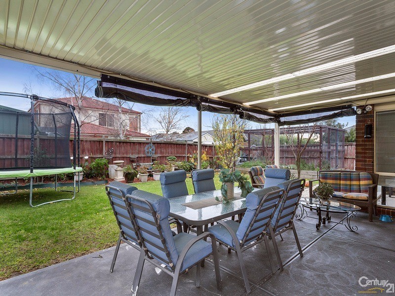 22 Napier Way, Narre Warren South VIC 3805