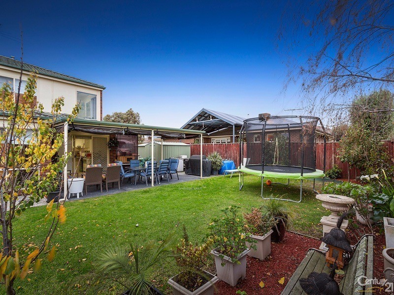 22 Napier Way, Narre Warren South VIC 3805