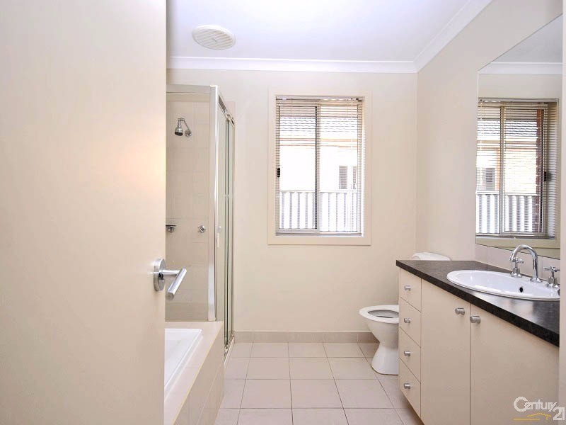 49 Pomegranate Way, Pakenham VIC 3810