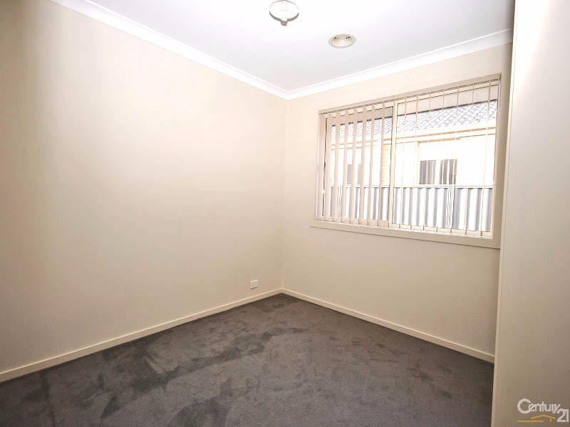 49 Pomegranate Way, Pakenham VIC 3810