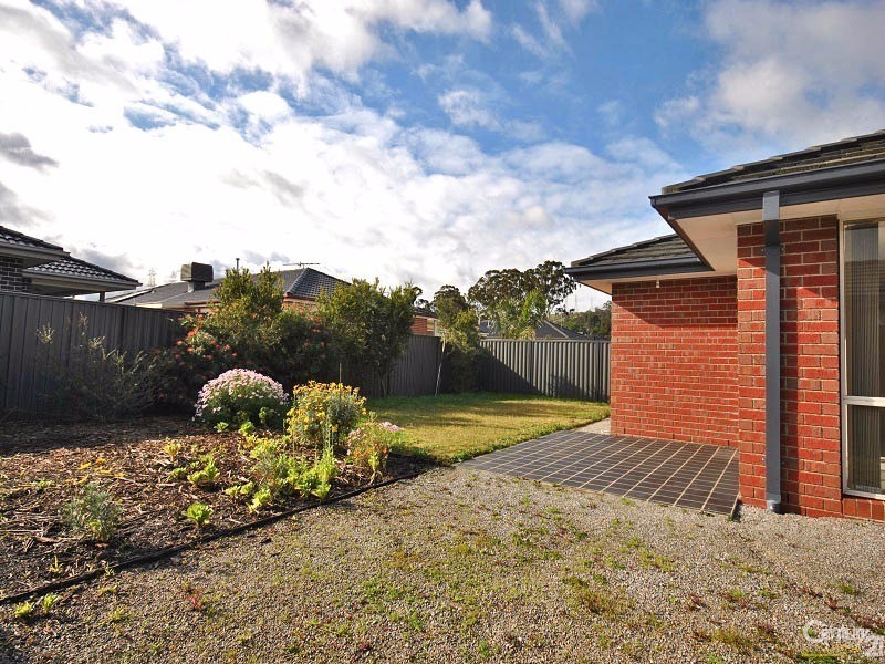 49 Pomegranate Way, Pakenham VIC 3810