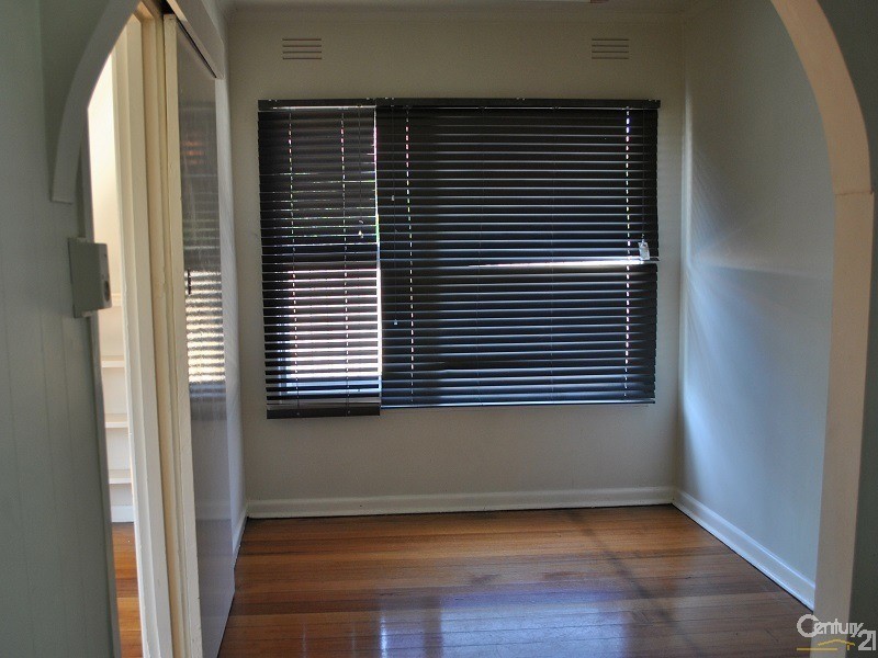 4 Barton Street, Dandenong North VIC 3175