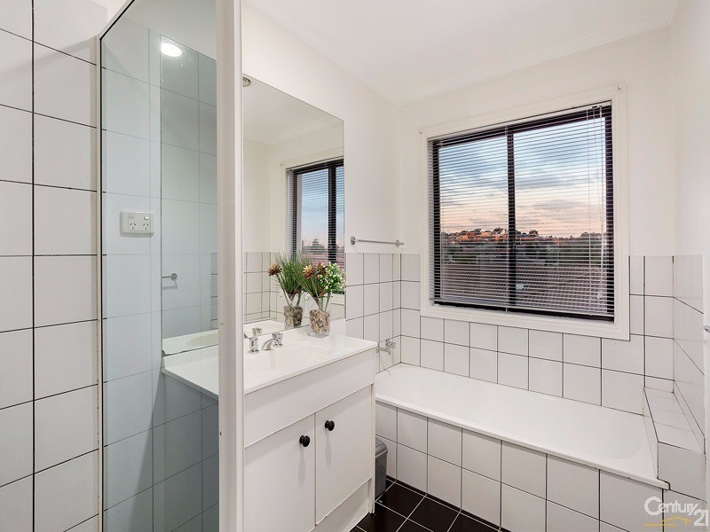 14 Bangalay Place, Berwick VIC 3806