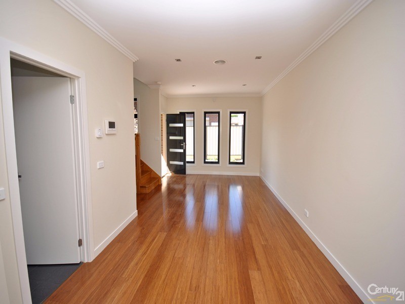 2/23 Ross Street, Dandenong VIC 3175