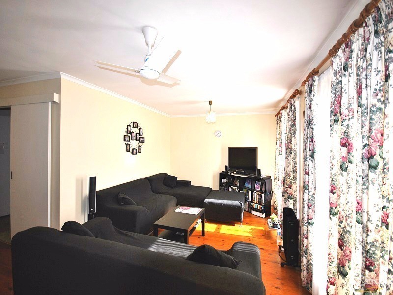 10 Millswyn Avenue, Hampton Park VIC 3976