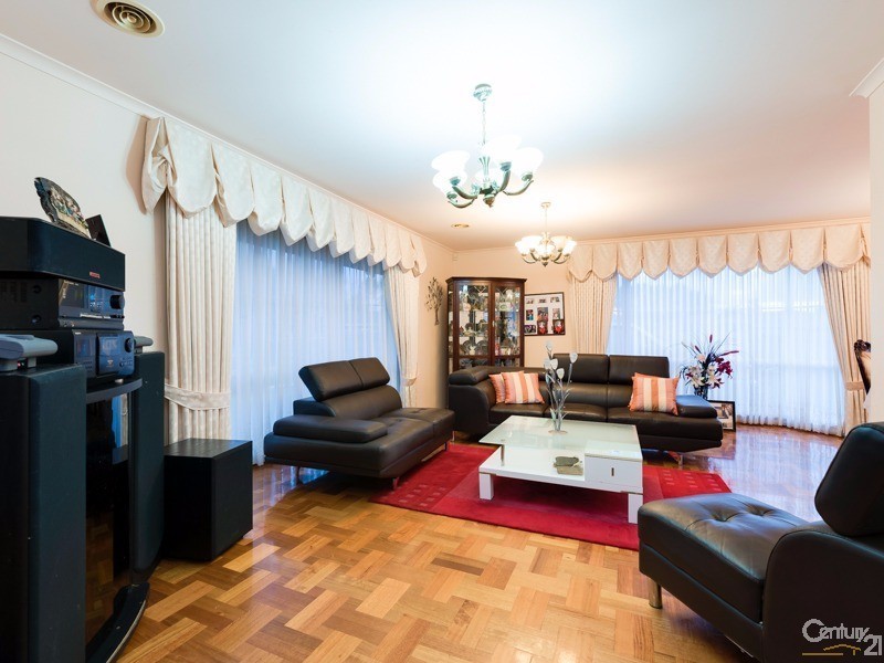 14 Bernard Court, Narre Warren South VIC 3805