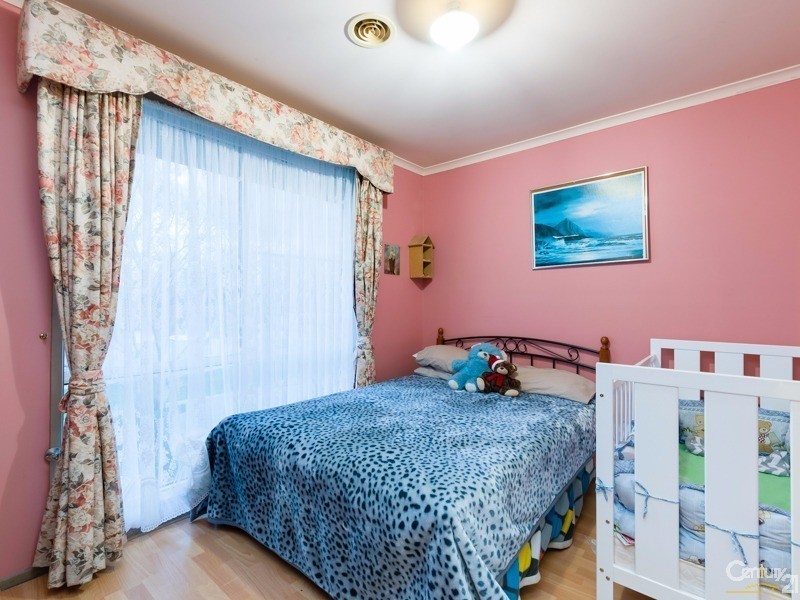 14 Bernard Court, Narre Warren South VIC 3805