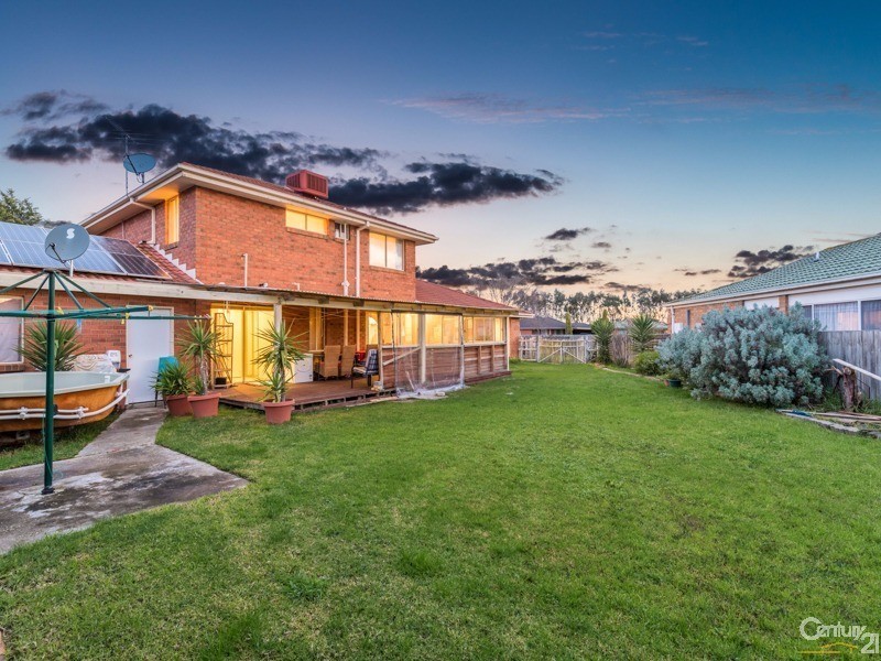 14 Bernard Court, Narre Warren South VIC 3805
