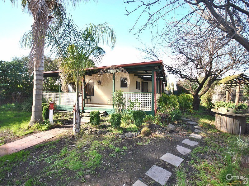 1 Rhoden Grove, Eumemmerring VIC 3177