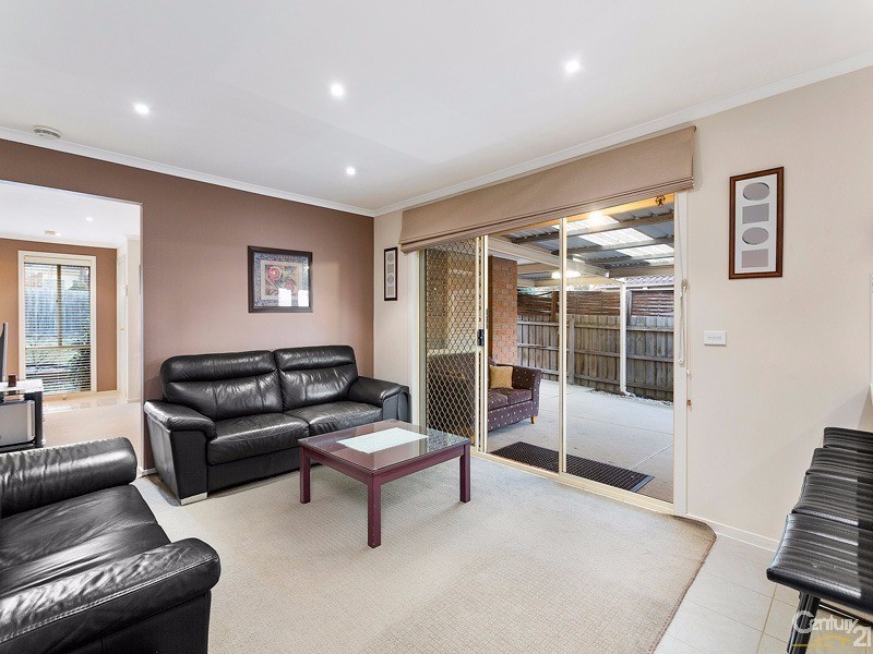 16 Redwood Avenue, Hampton Park VIC 3976