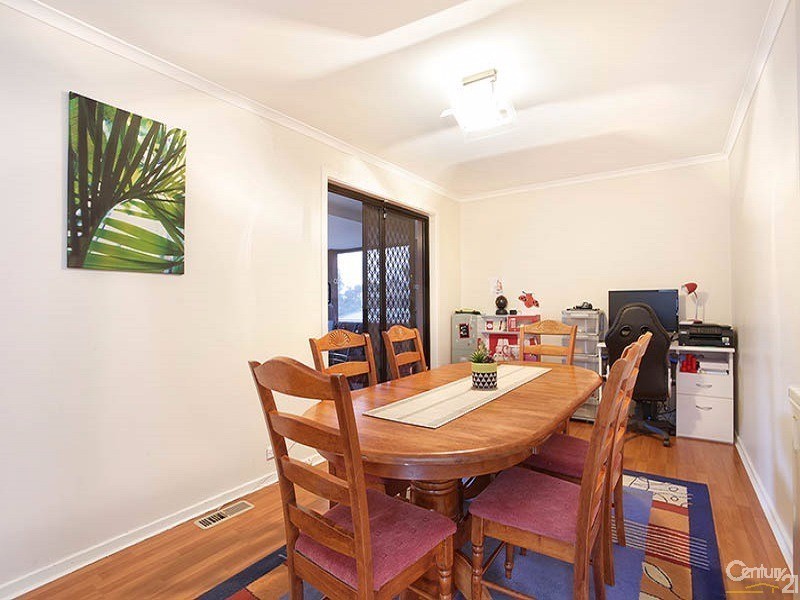 62 Warana Drive, Hampton Park VIC 3976